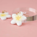 Pendientes Plumeria Blanco