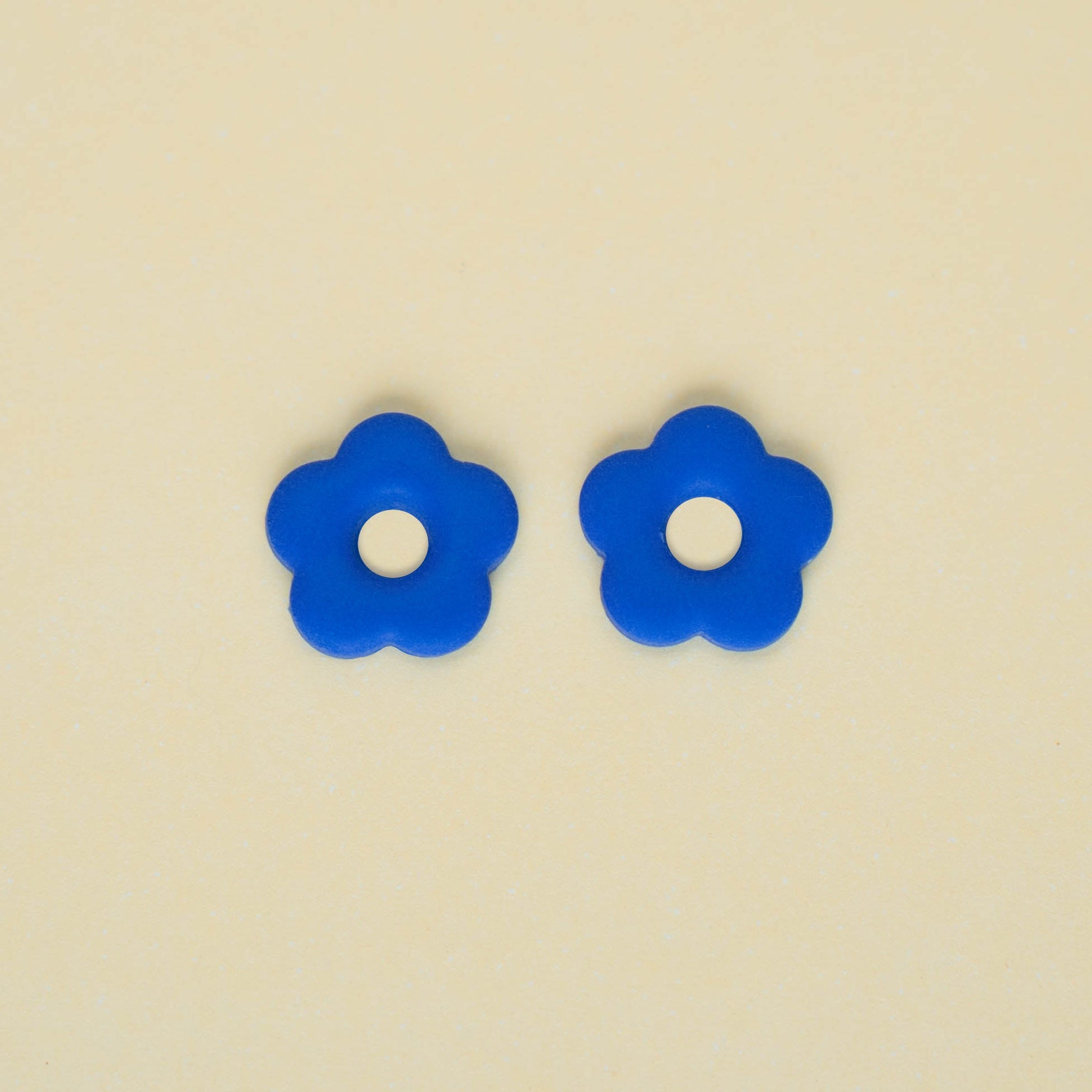 Charm Flor Azul Brillante