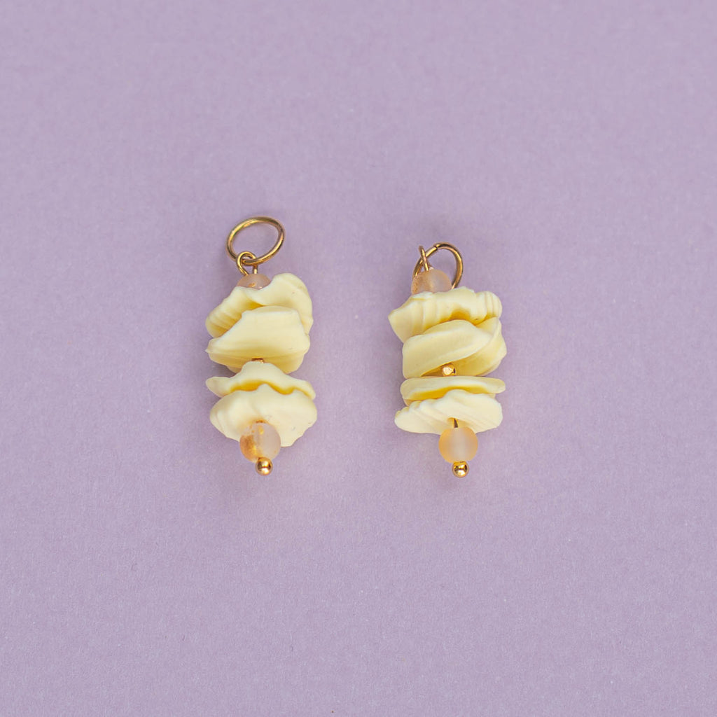 Charm Confetti Amarillo Mantequilla
